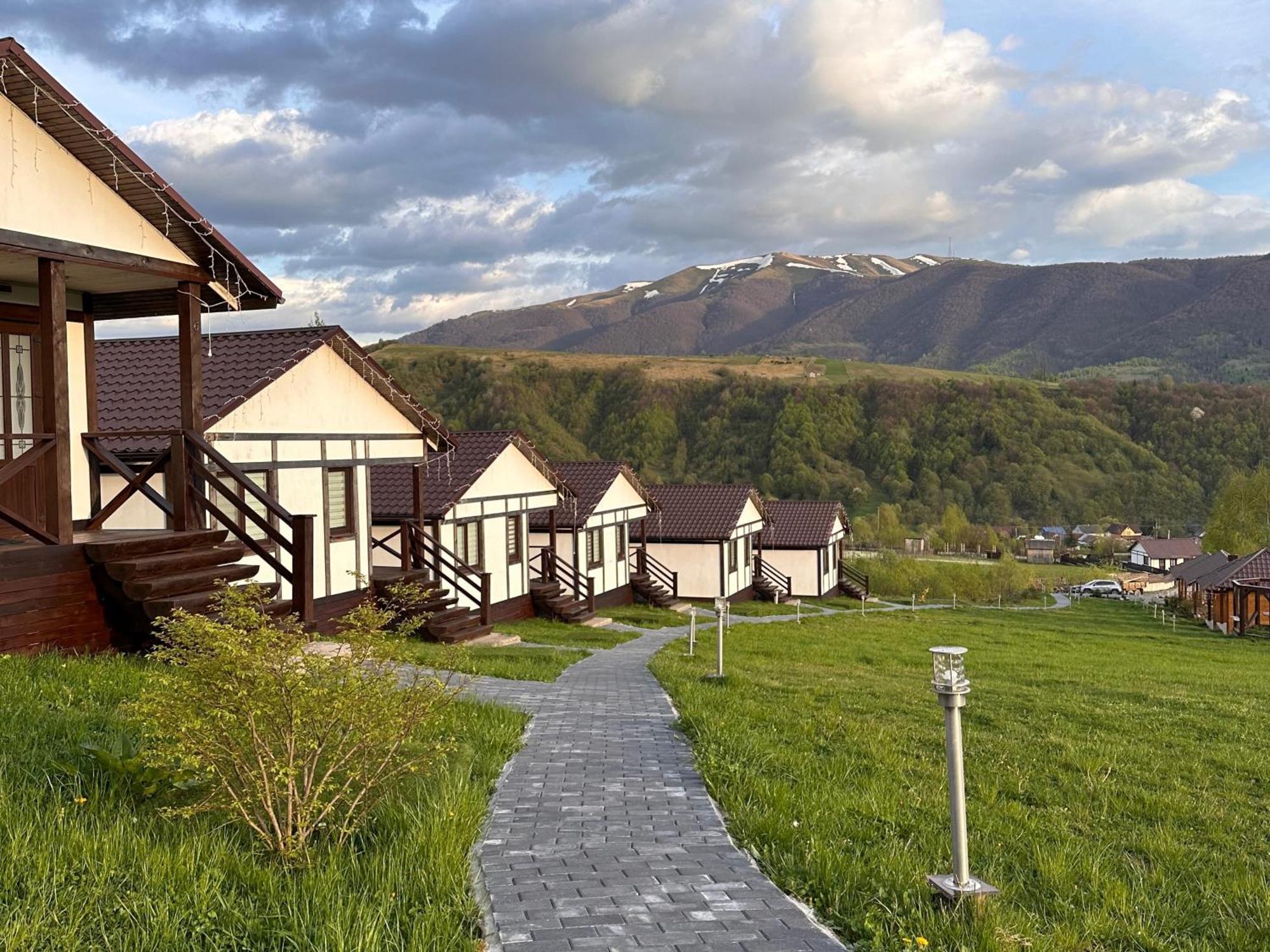Kolochava Eco Resort エクステリア 写真