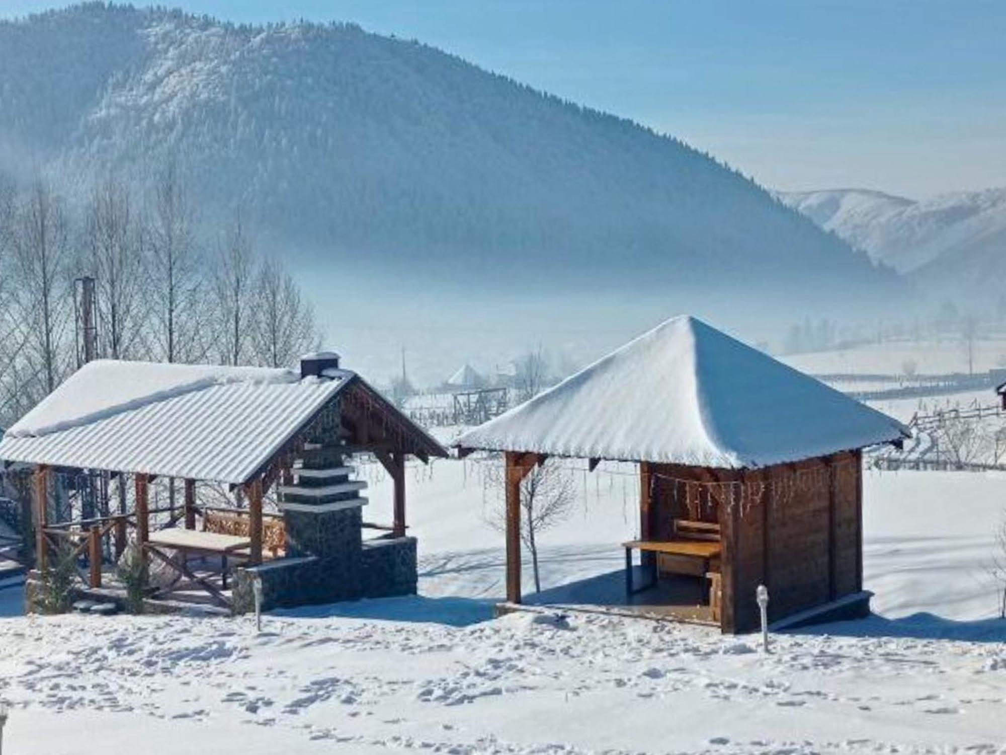Kolochava Eco Resort エクステリア 写真