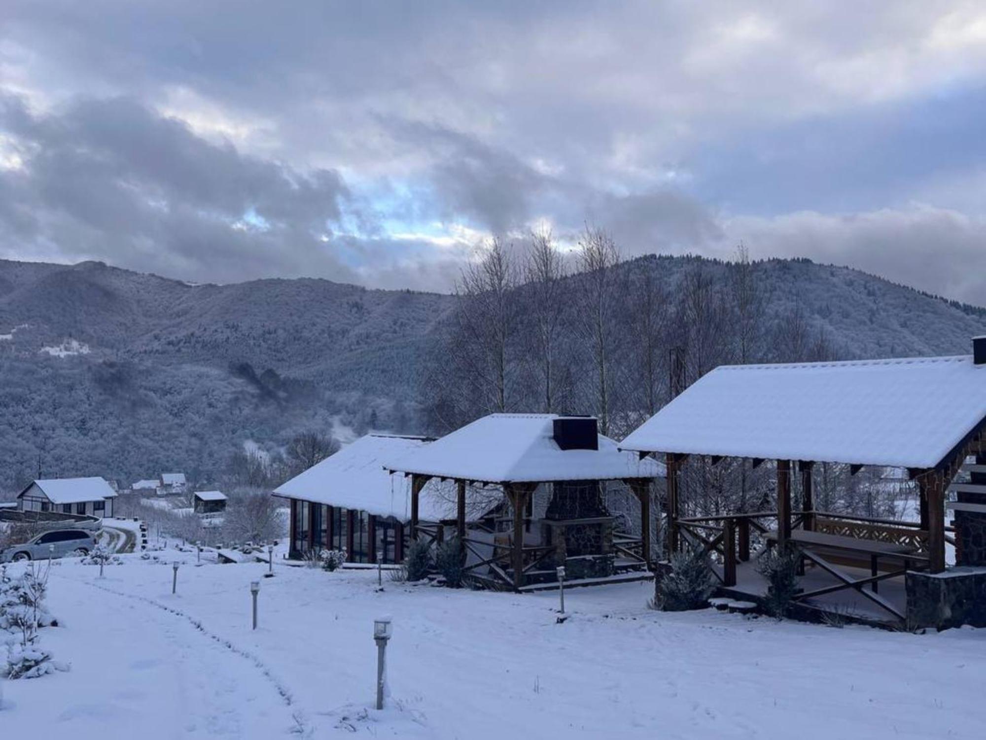 Kolochava Eco Resort エクステリア 写真