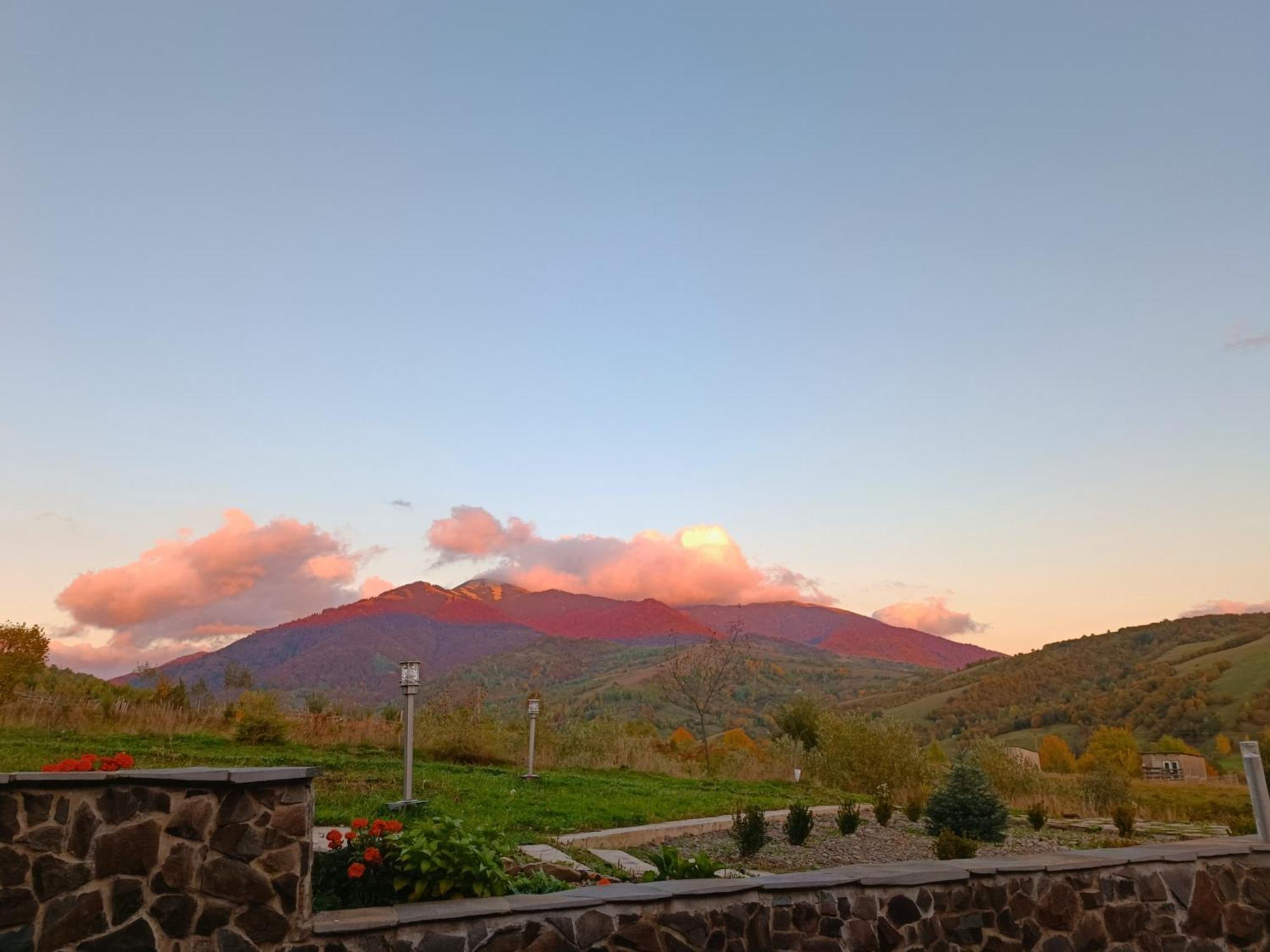 Kolochava Eco Resort エクステリア 写真
